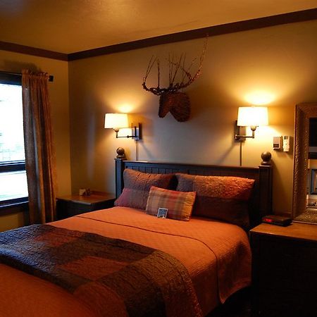 Highland Haven Creekside Inn Evergreen Dış mekan fotoğraf